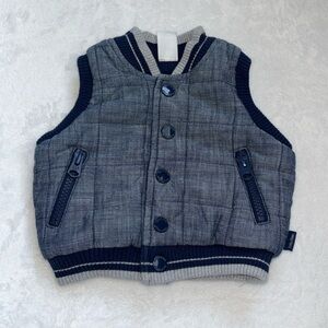 (2 for $10) Baby gap reversible vest